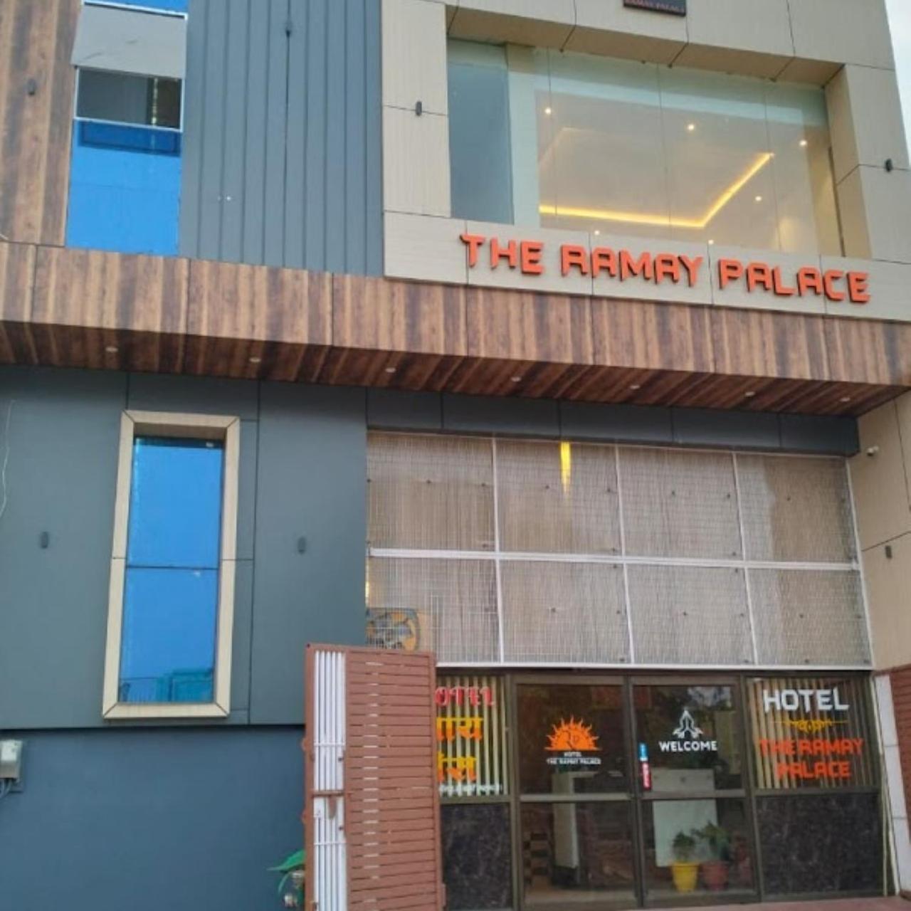 Hotel The Ramay Palace Ayodhya Exterior photo